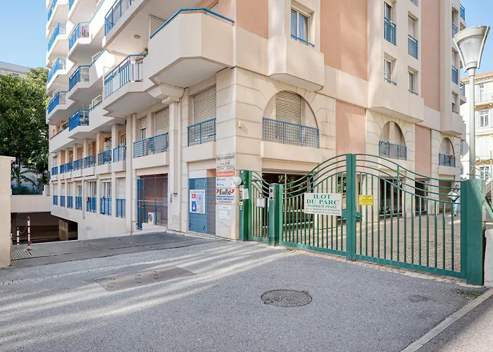 아파트 Floor Close To The Sea - Happy *